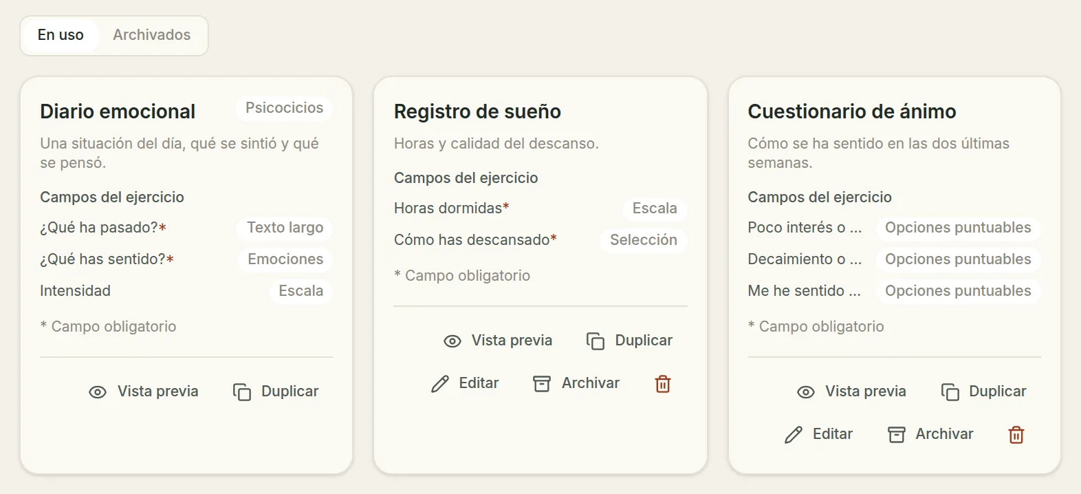 El catálogo de Psicocicios: tres tarjetas de ejercicio con sus campos, vista previa y duplicar